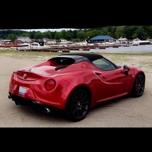 Meet Your Posher Elle